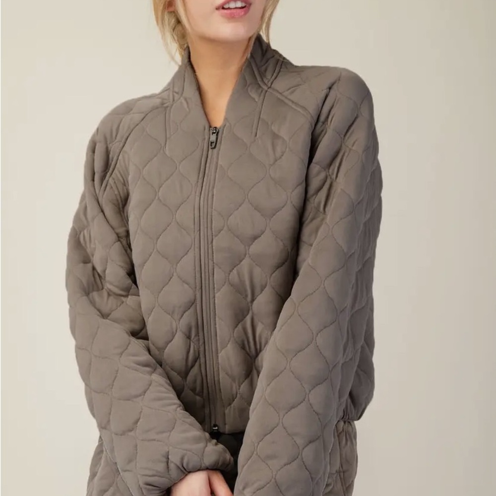 Stone Taupe  Diamond Quilted Puffer Jacket - Picture 4 of 4